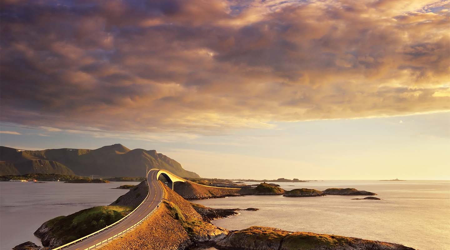 The Atlantic Road-Jacek Rózycki - VisitNorway.com kopi